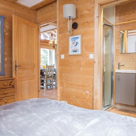 Chalet Muguet Gauche With Hot Tub Sleeps 10 Central Morzine Bagian luar foto