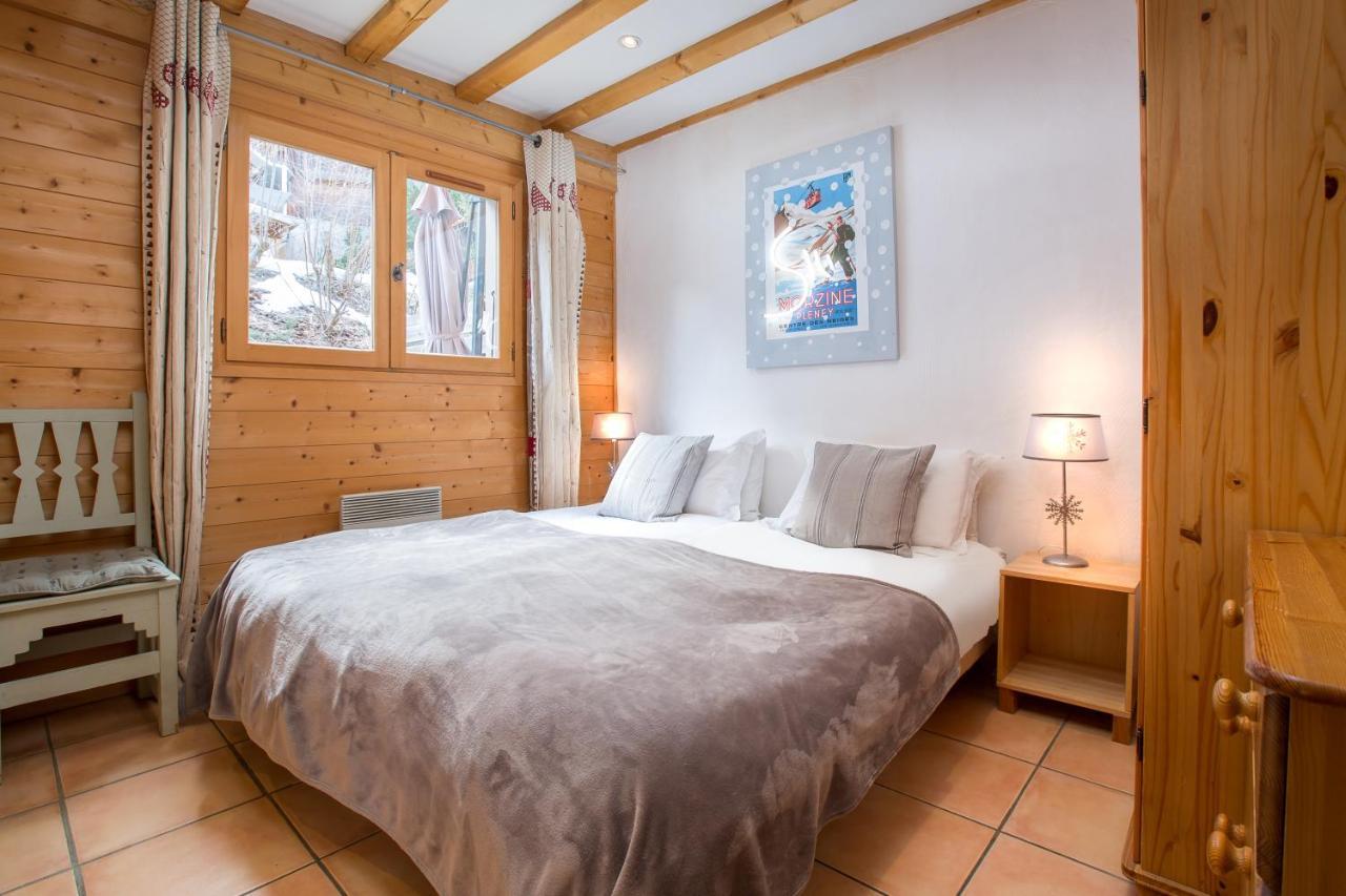 Chalet Muguet Gauche With Hot Tub Sleeps 10 Central Morzine Bagian luar foto
