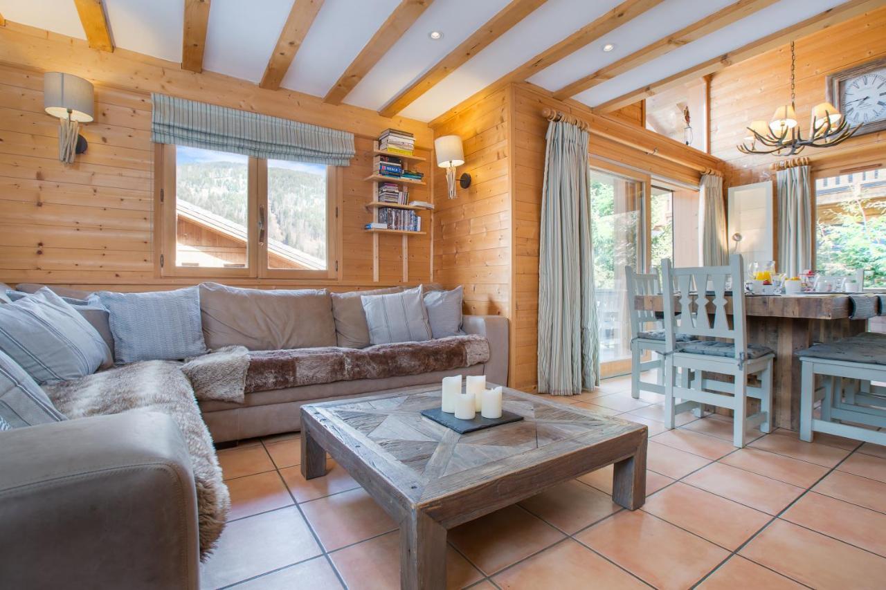 Chalet Muguet Gauche With Hot Tub Sleeps 10 Central Morzine Bagian luar foto