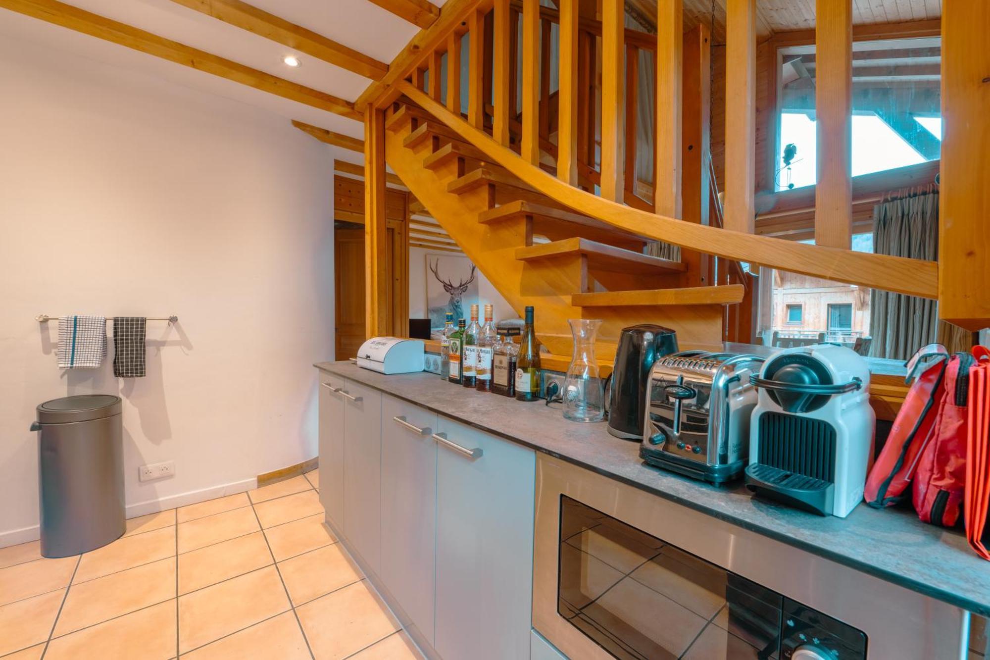 Chalet Muguet Gauche With Hot Tub Sleeps 10 Central Morzine Bagian luar foto